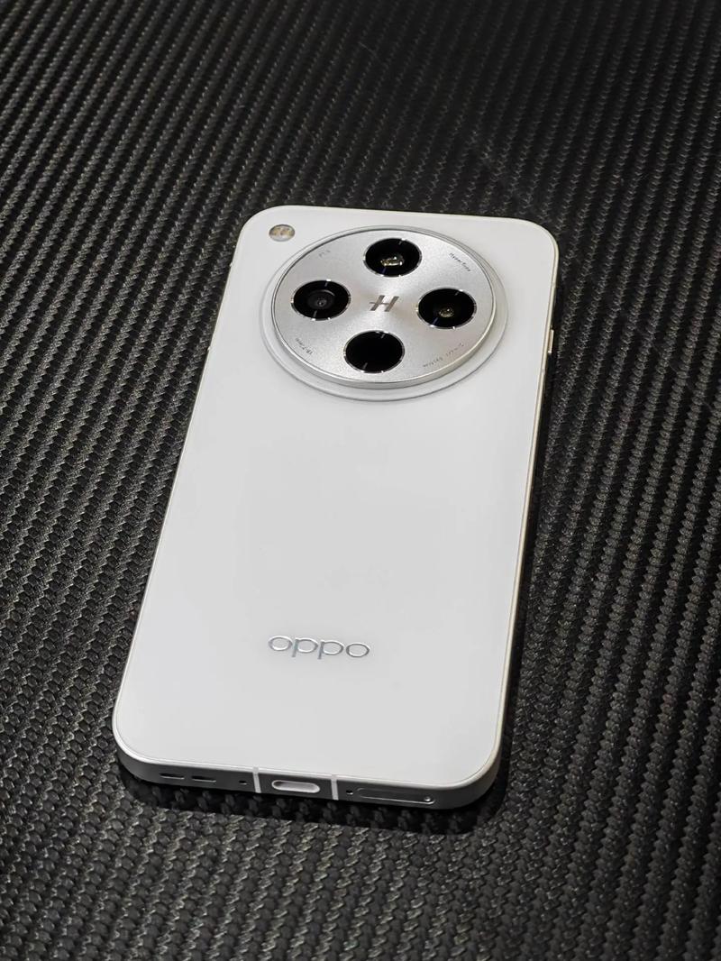 Realme真我GT8 纳维