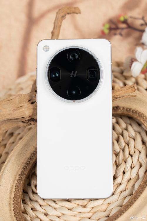 Realme真我Neo8 启源