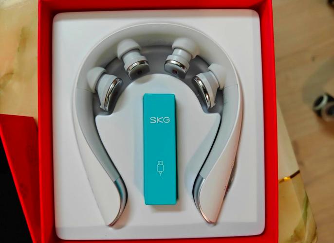 SKG颈椎按摩仪