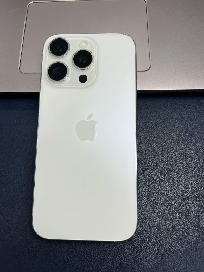 苹果35W双USB C小型电源适配器